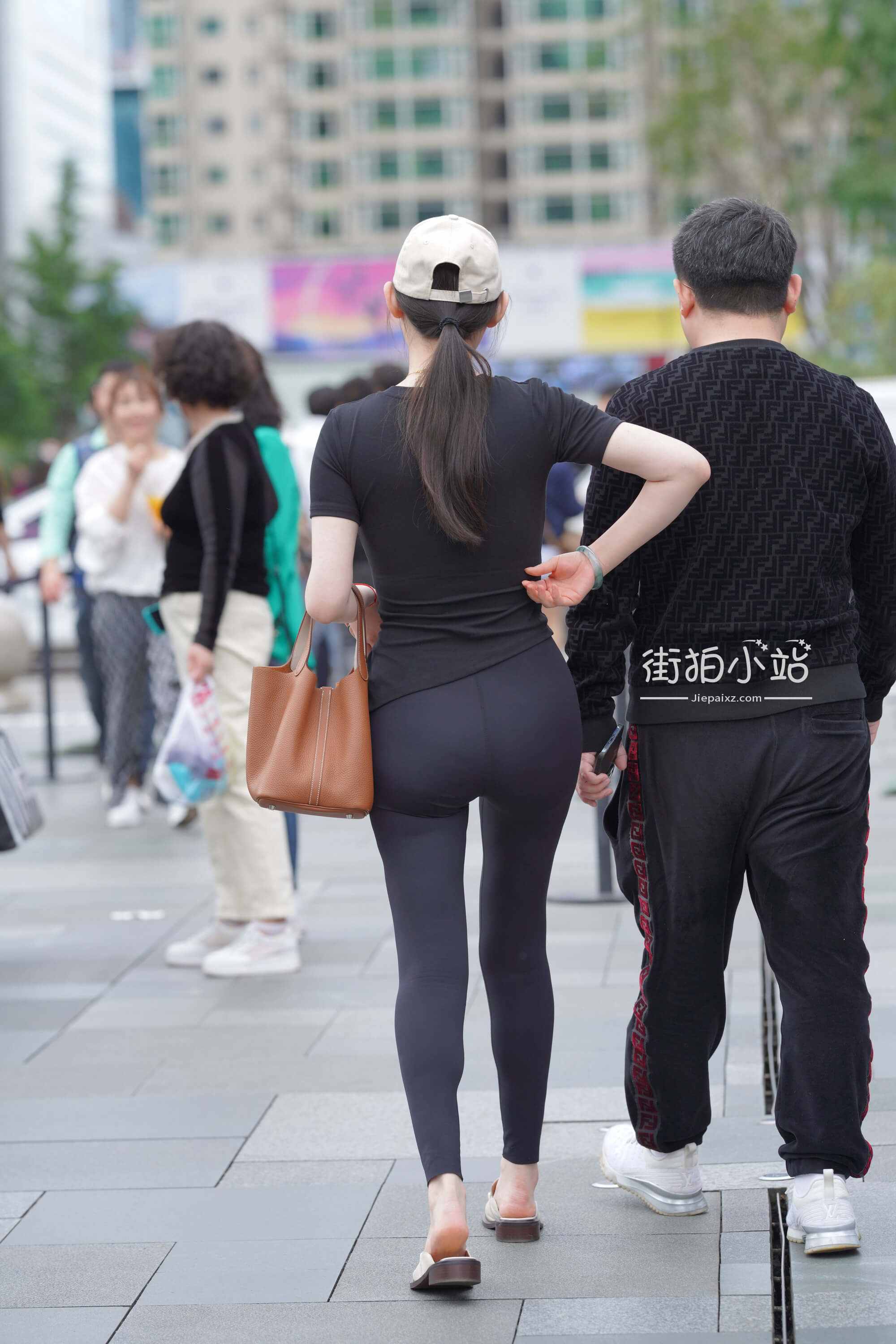 27698bny4fwouya3.jpg