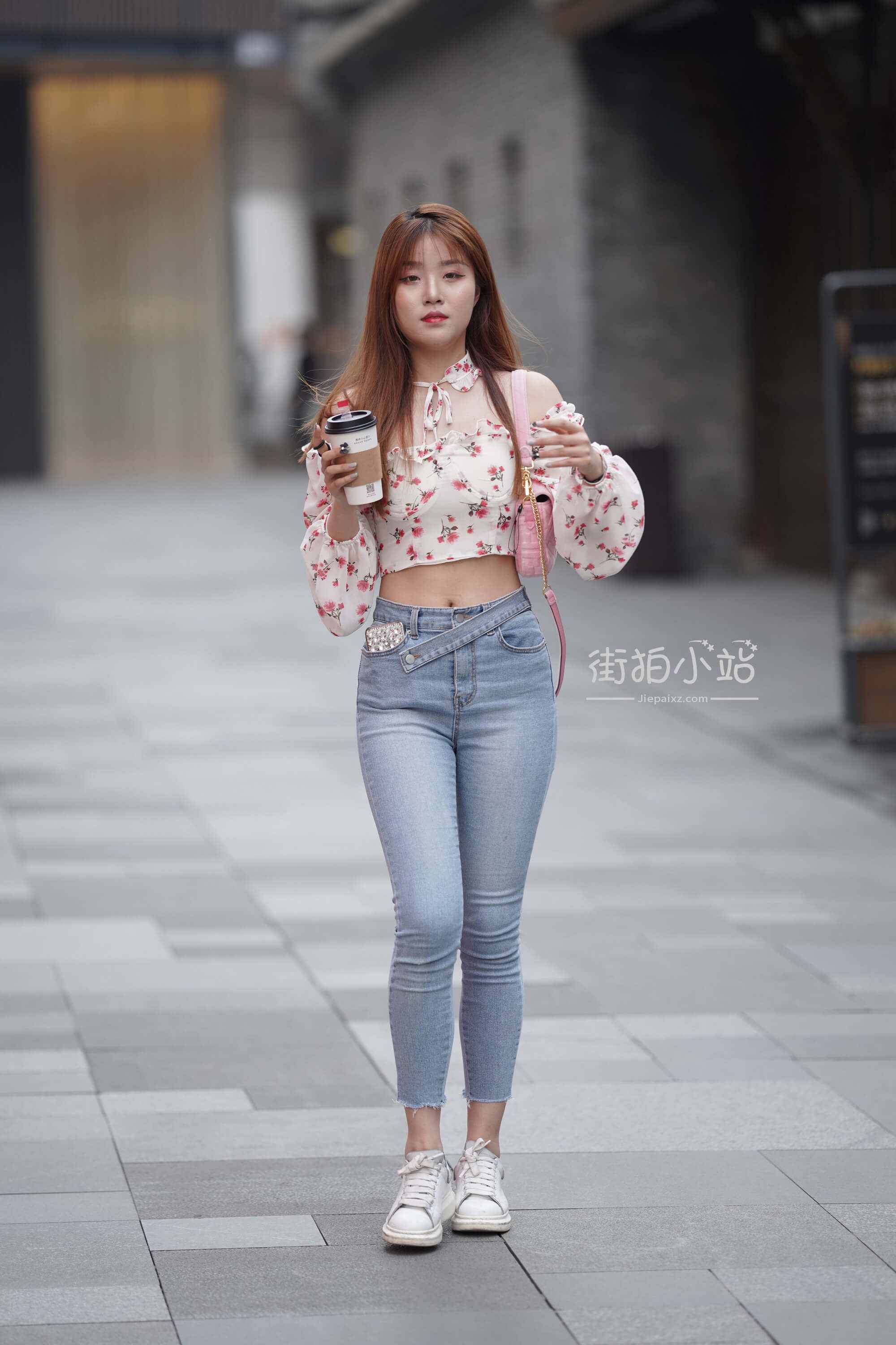 275980gqnqt13o0j.jpg