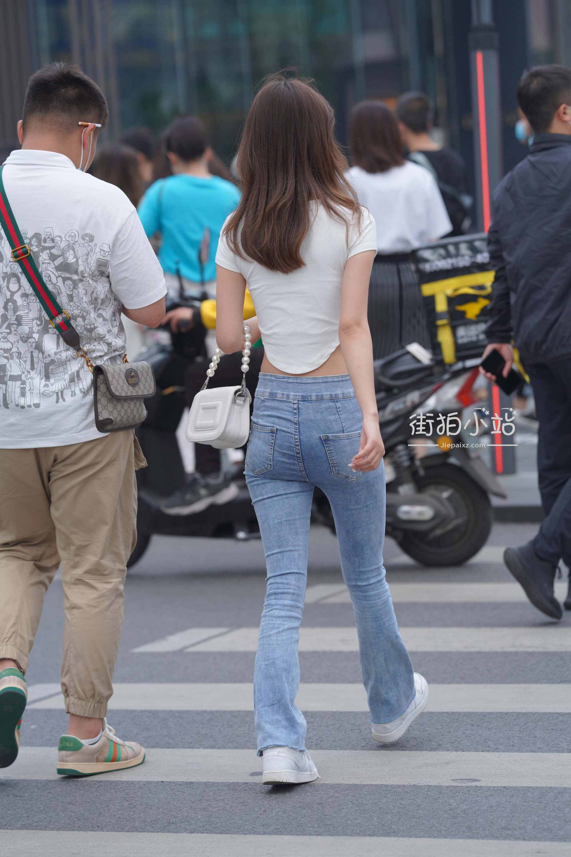 27295axspuv4ejvo.jpg