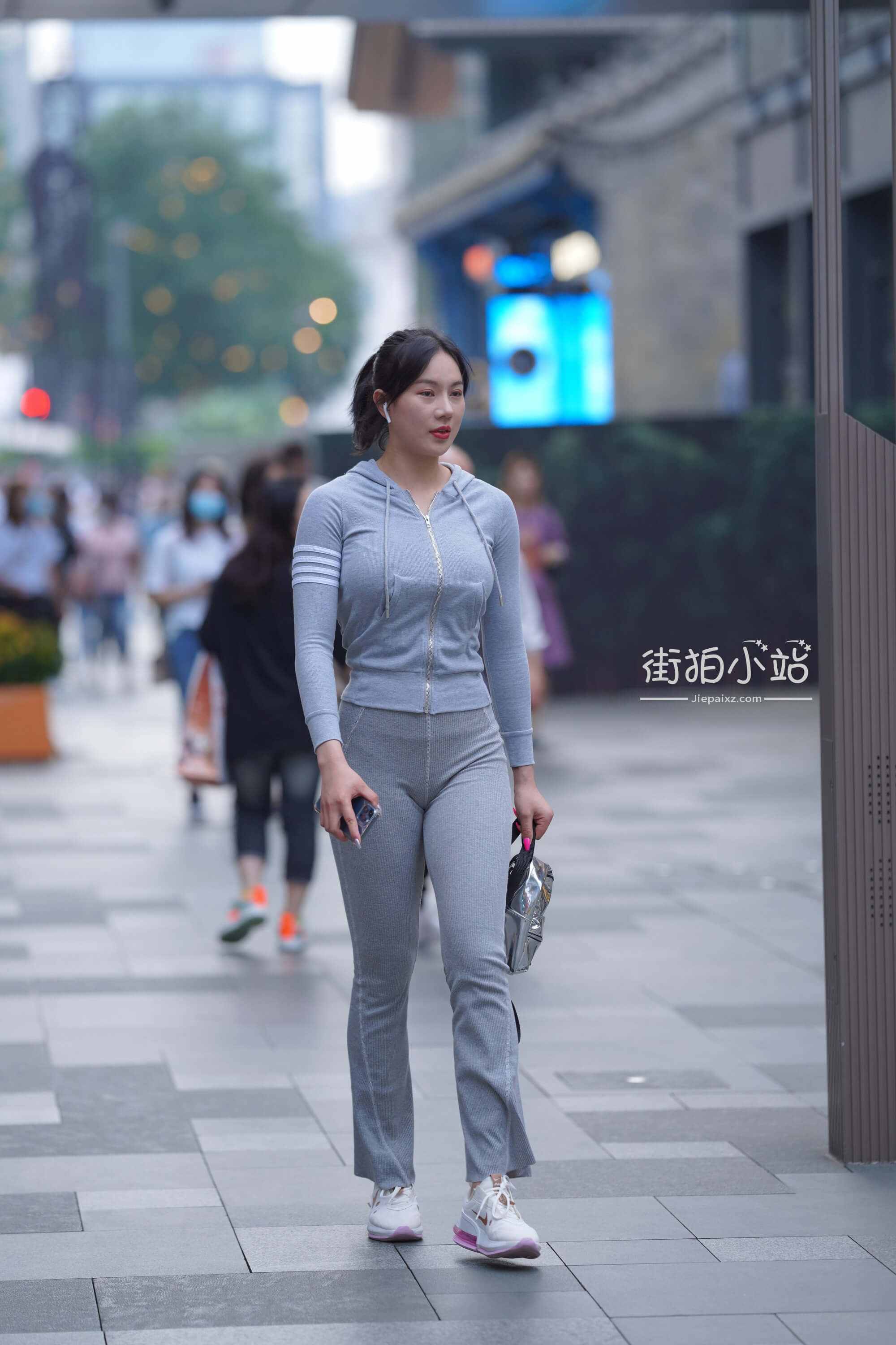 27094bqh1utiwgfj.jpg