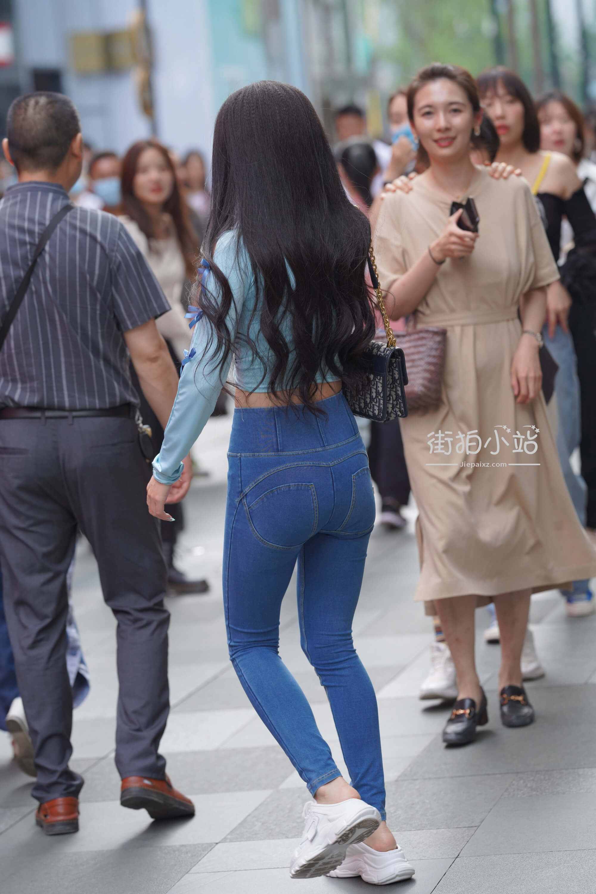 27109yewgbyfdrcc.jpg