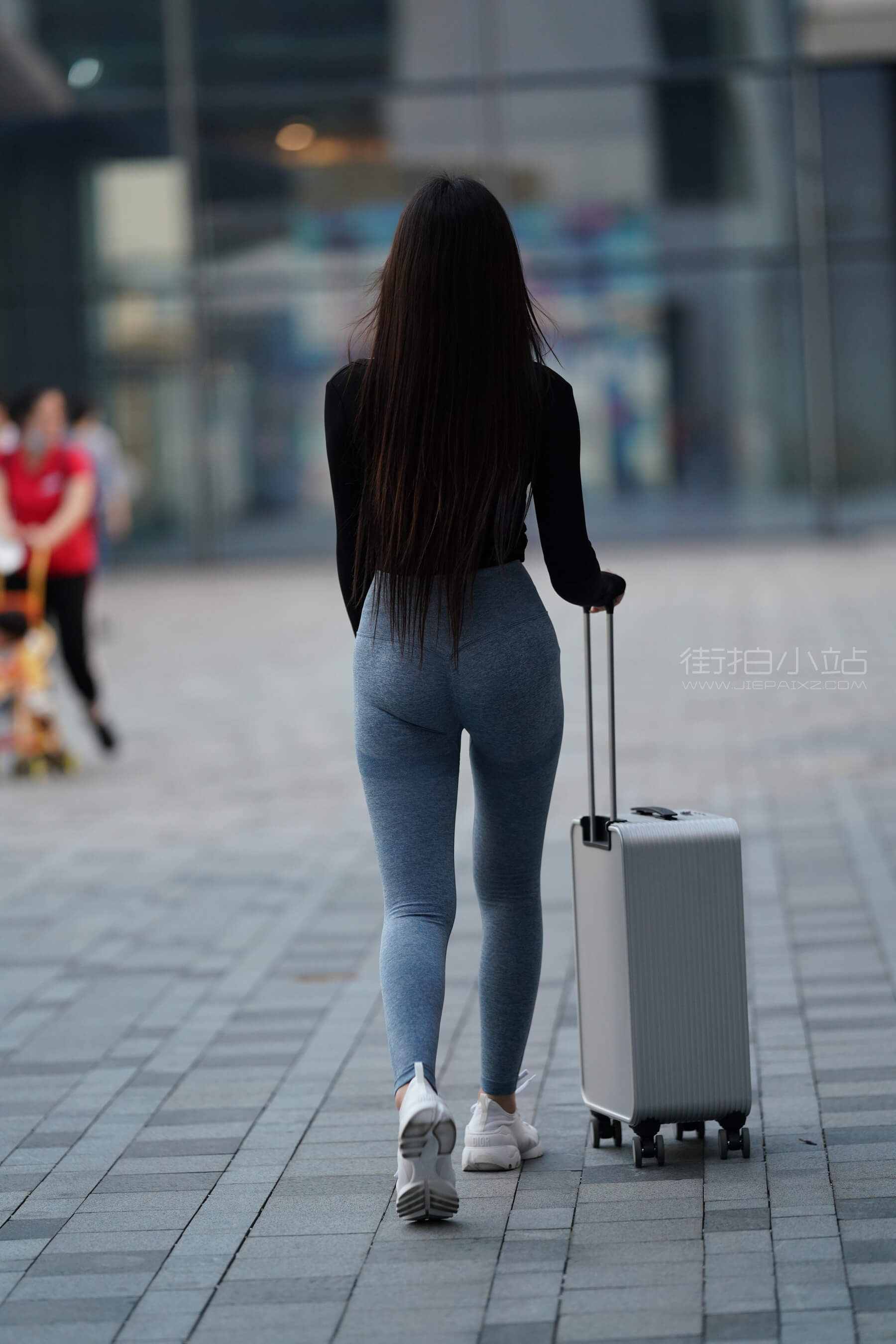 26524ncfjcuiohuu.jpg