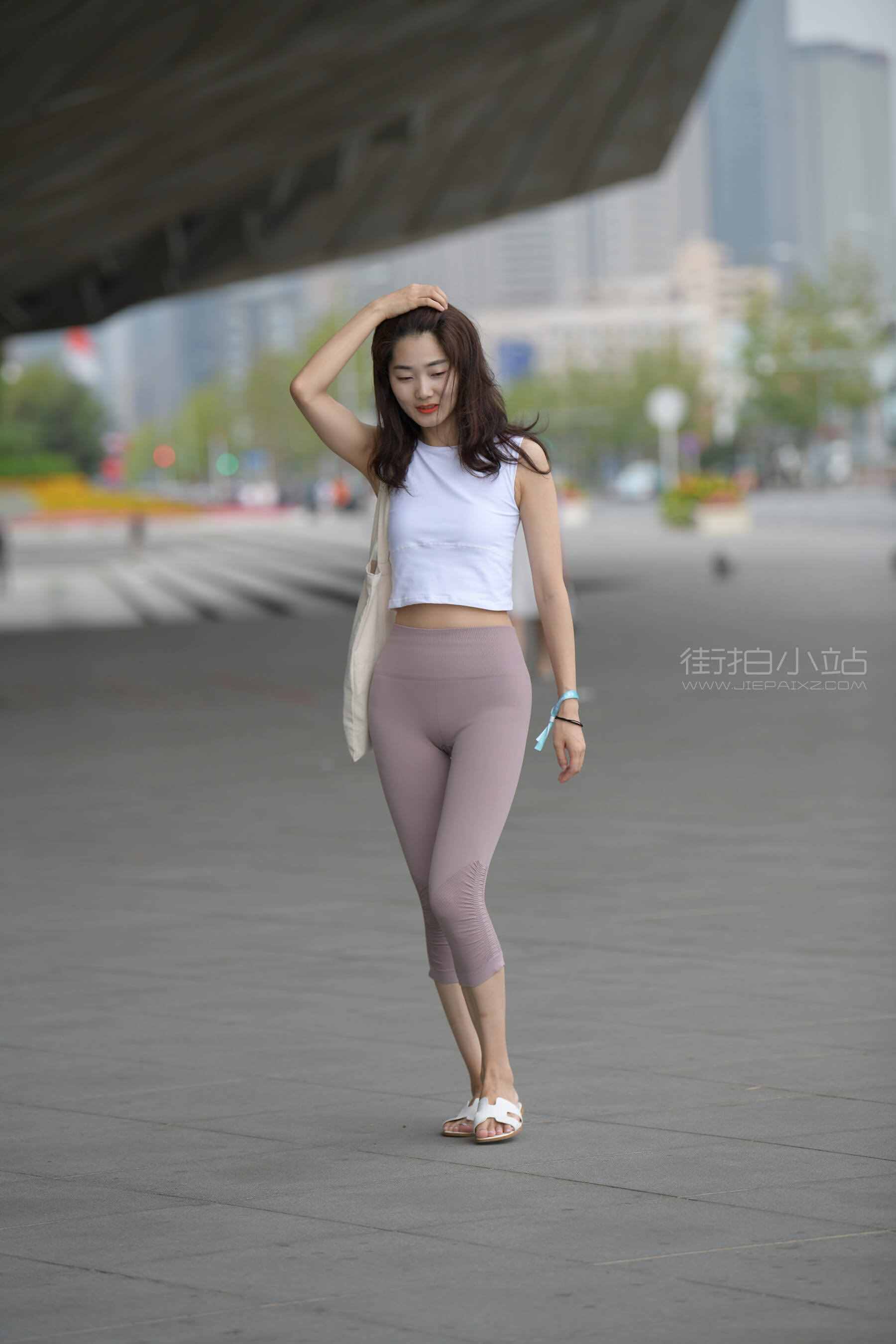 26434hqwkdatchz5.jpg