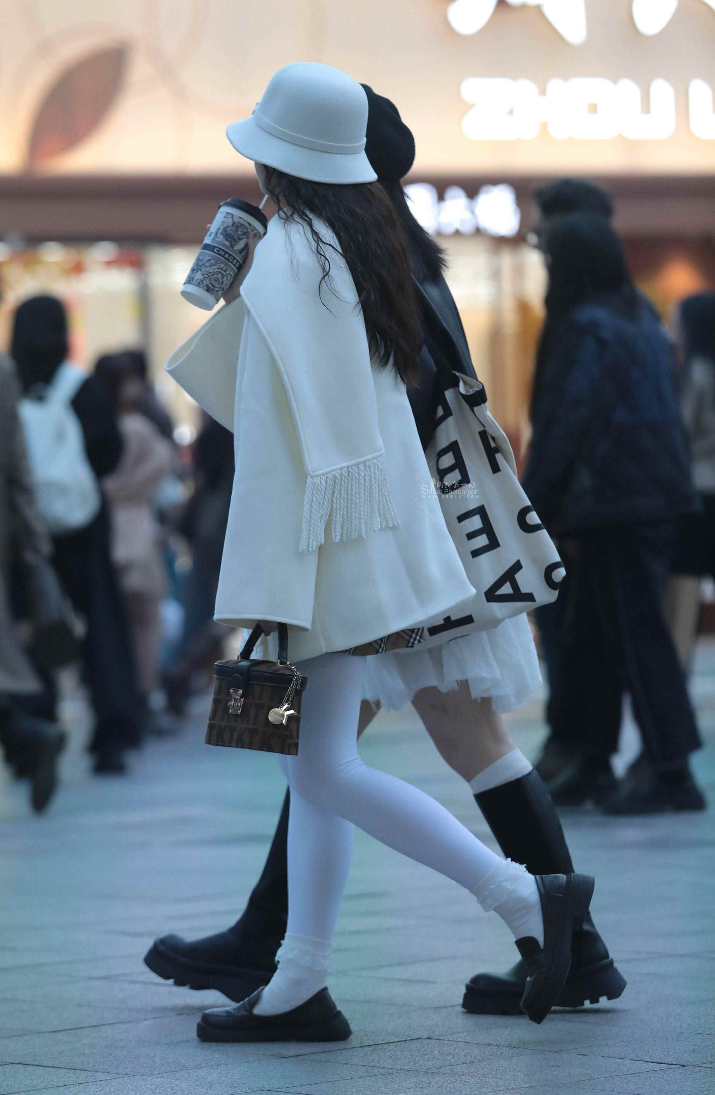 468265-gn112c5sdrx.jpg