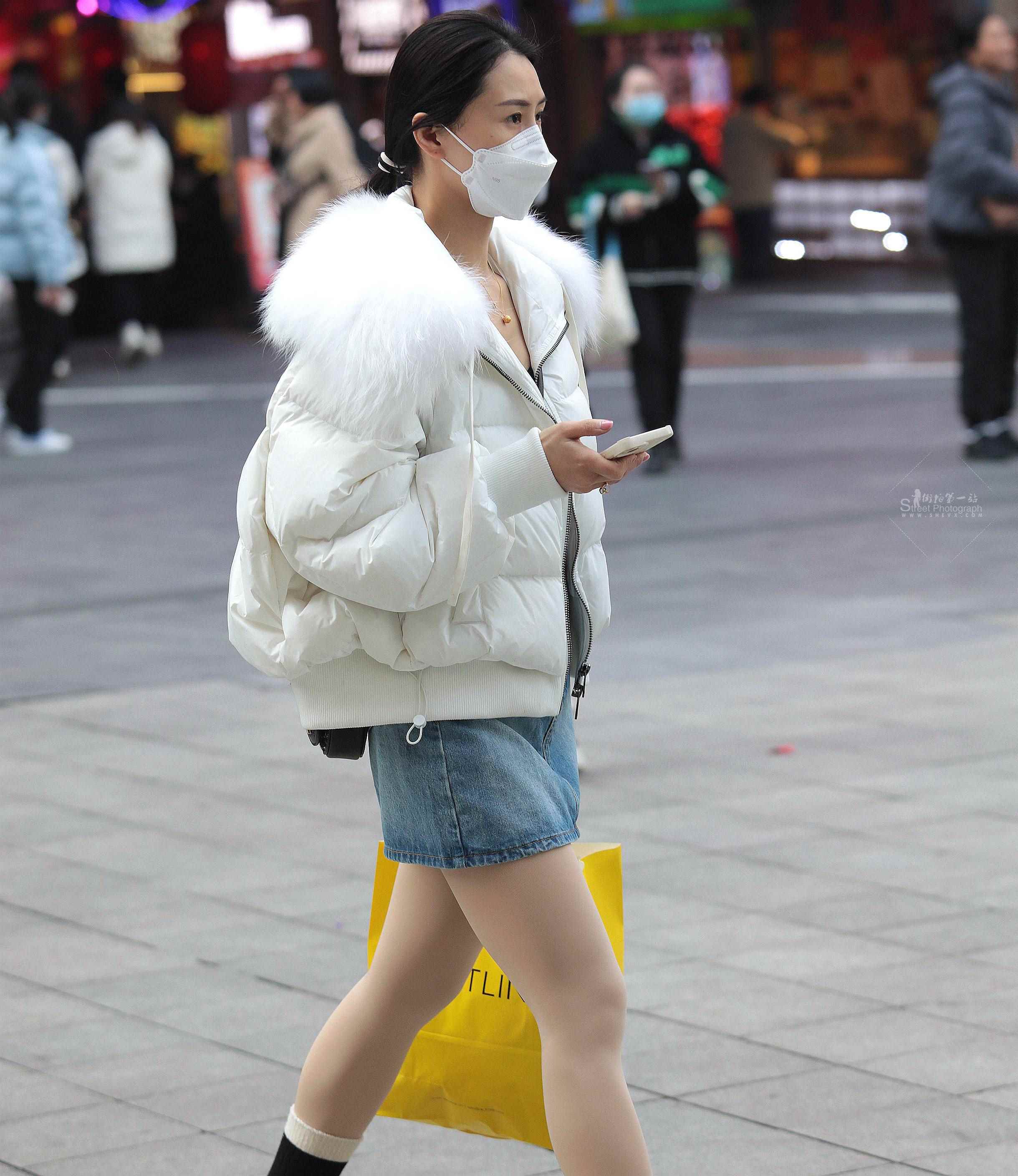 463371-m0m040y5t2k.jpg