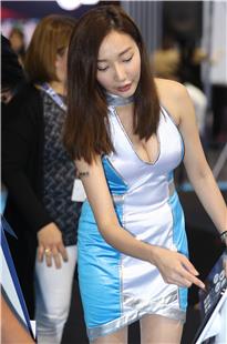 qdjuap3tw01.jpg