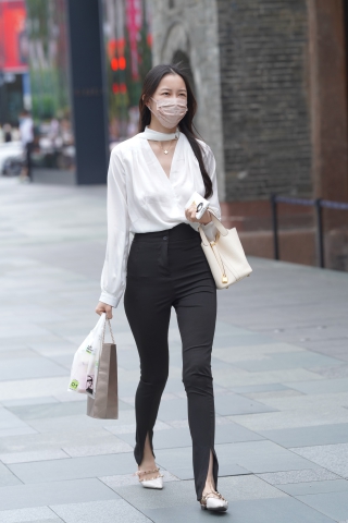 4191tbrkhkn35y0.jpg