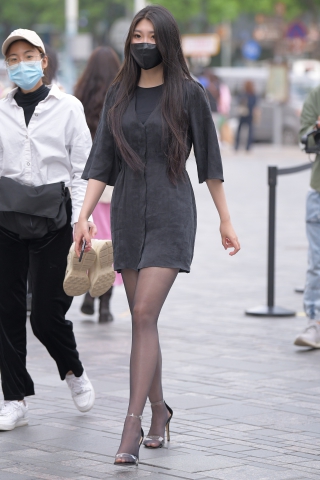 44754szz4j314j5.jpg
