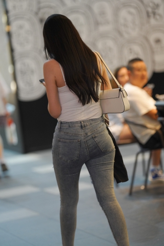4744pkrntbck2kx.jpg