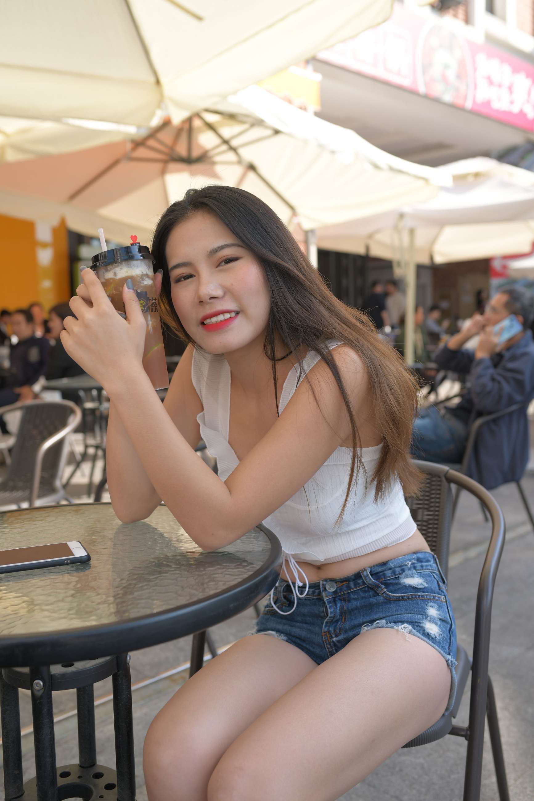 39352vcquxkwge2a.jpg