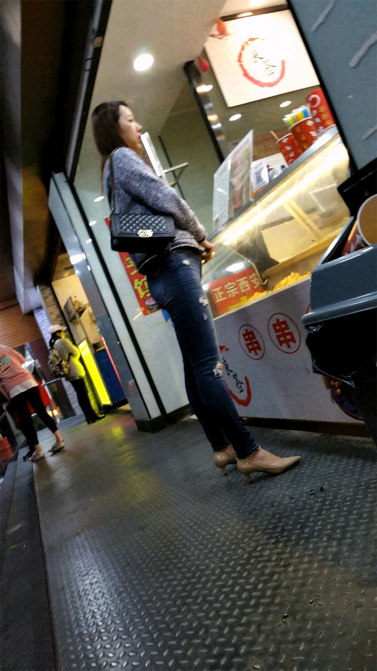 84944-la4sqktdt1r.jpg