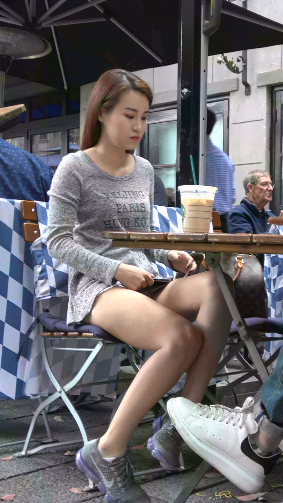 83476-y1jeheimqtf.jpg