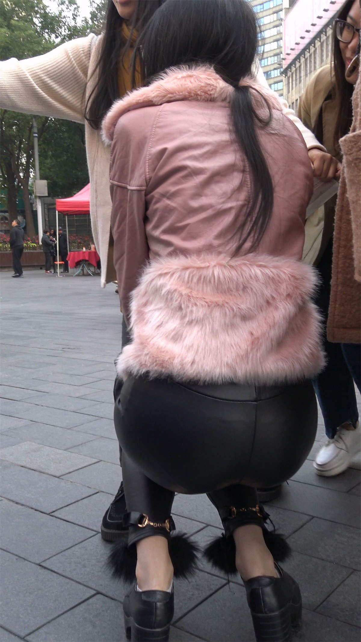 82007-53mhsh5hfrz.jpg