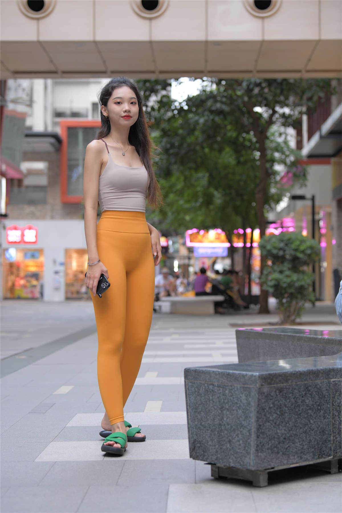 73972-i333bedcxlr.jpg