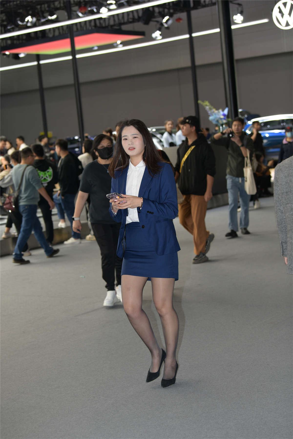 111702-ydfx0yixdgl.jpg