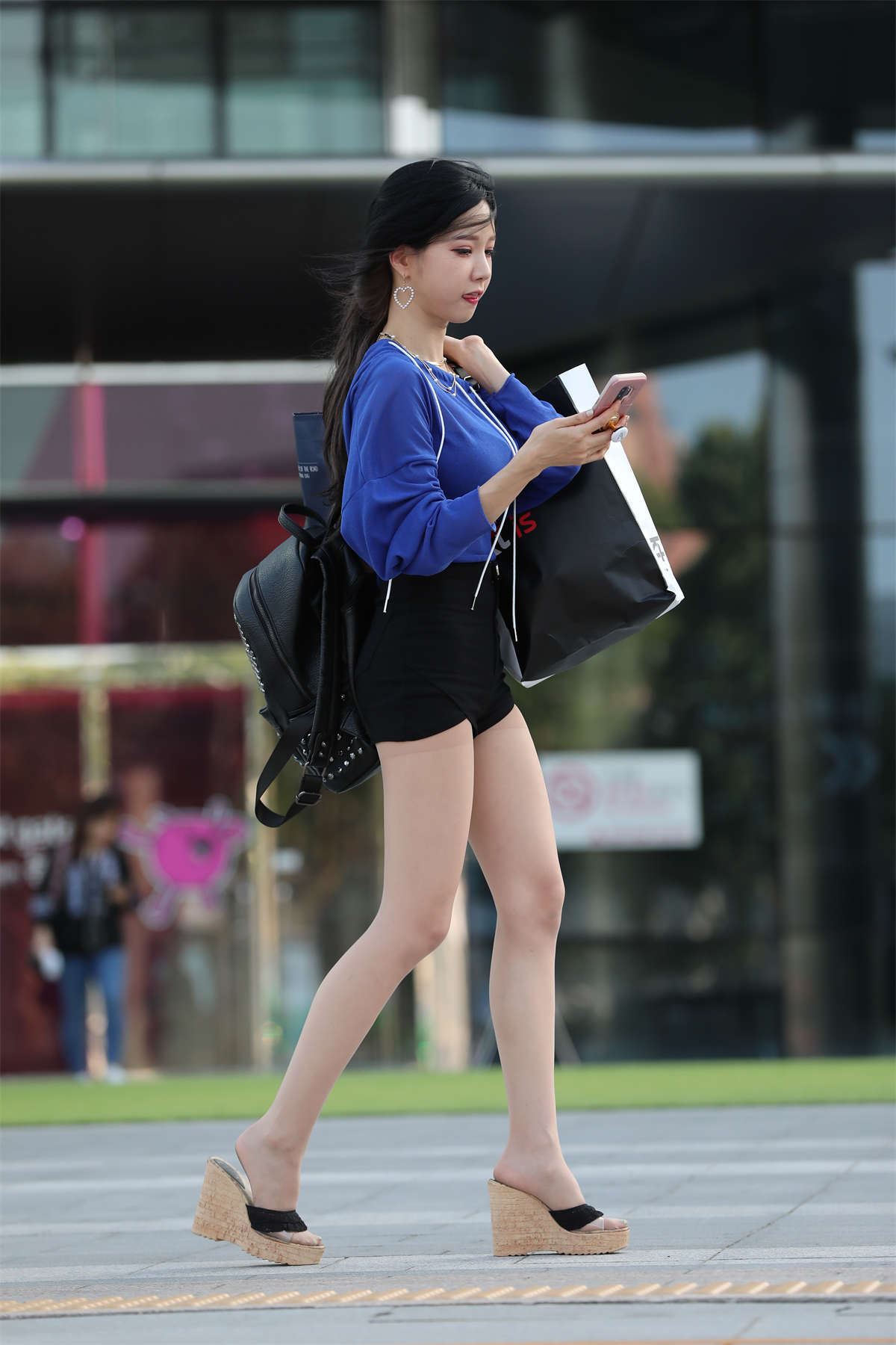 100013-2011uvi3xer.jpg