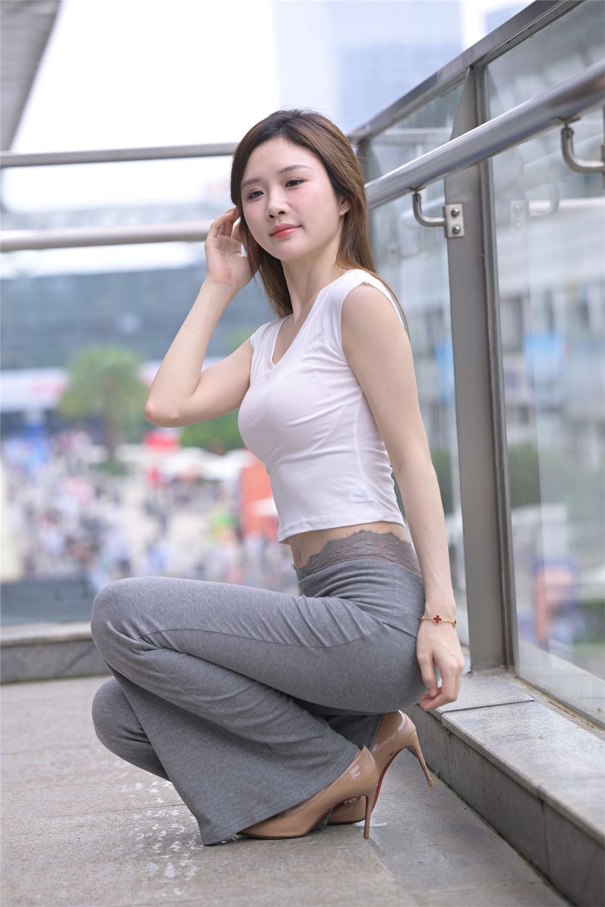 108102-svc2tstvhqg.jpg
