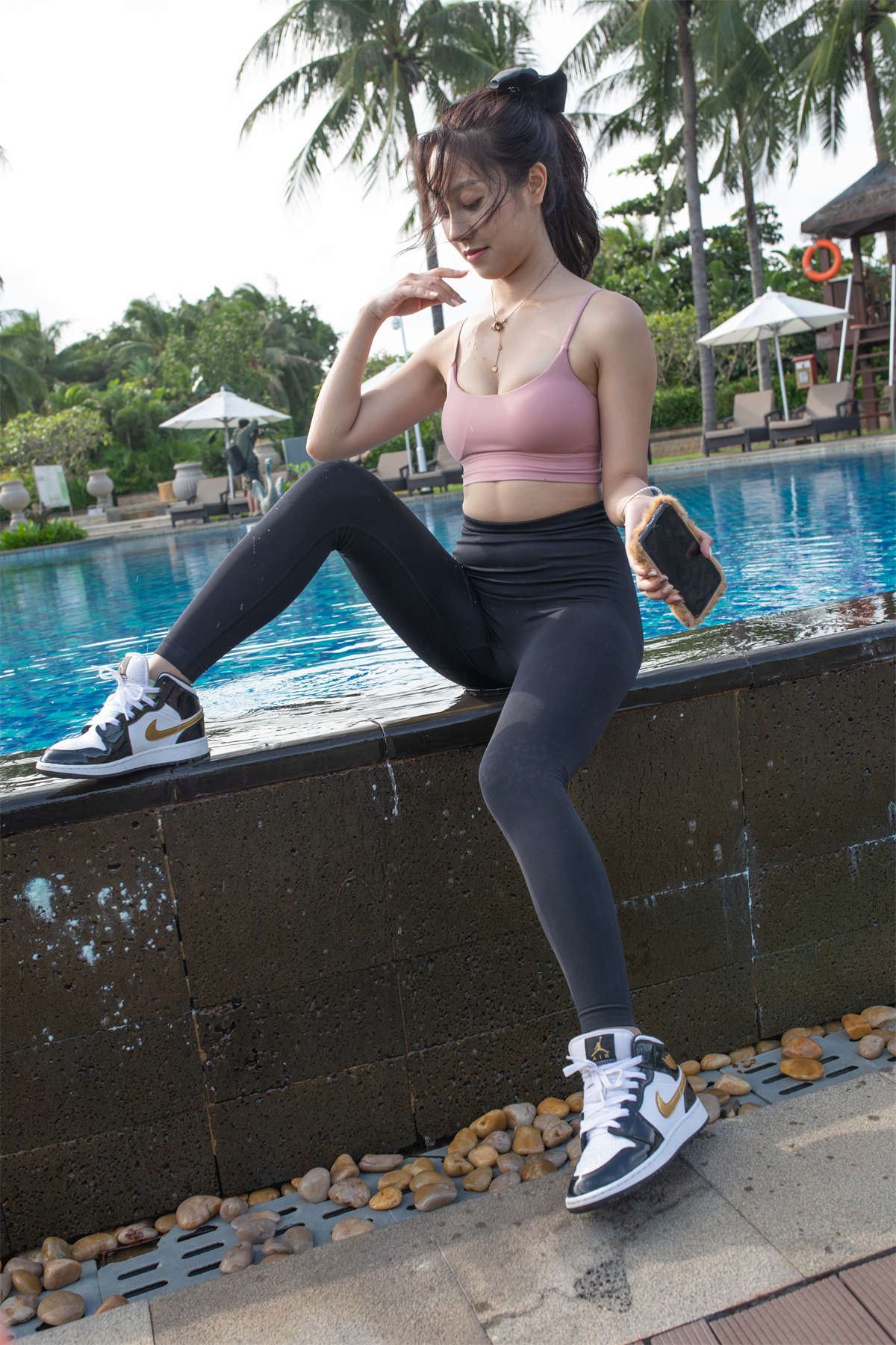54568-l4p42hyy3hb.jpg