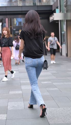 7923qu33c03axhw.jpg