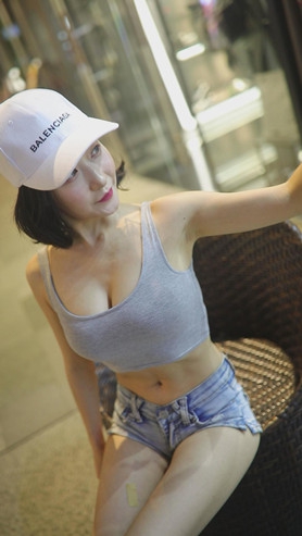 1347tmov24e01bu.jpg