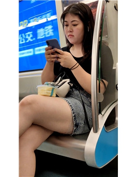 18388wmkqbt0sclj.jpg