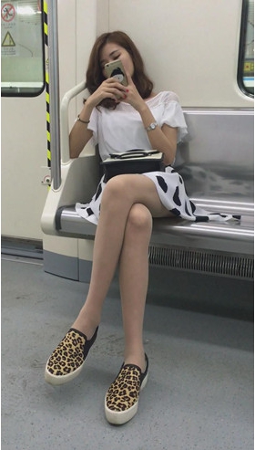 12760cf14m1buw5c.jpg