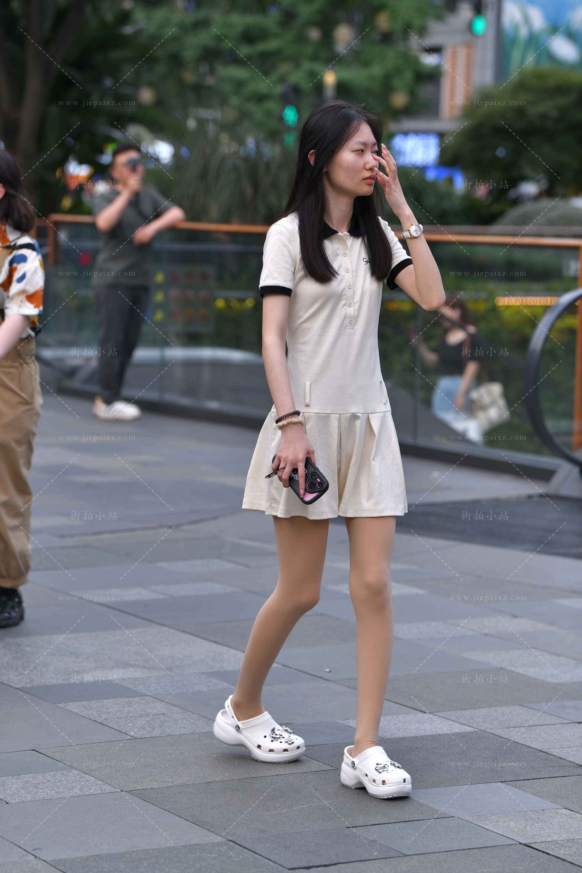 35975ql34vmh3nsy.jpg