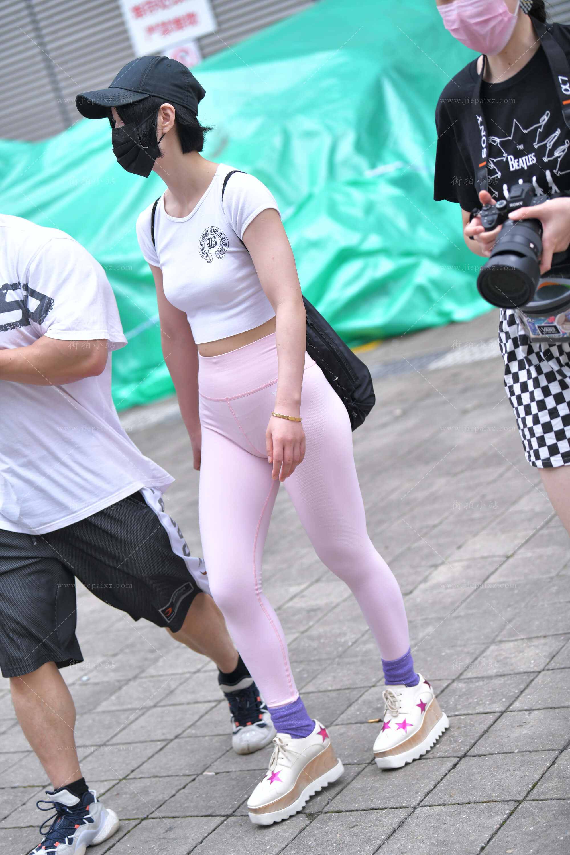 36728jkdkix3quvj.jpg