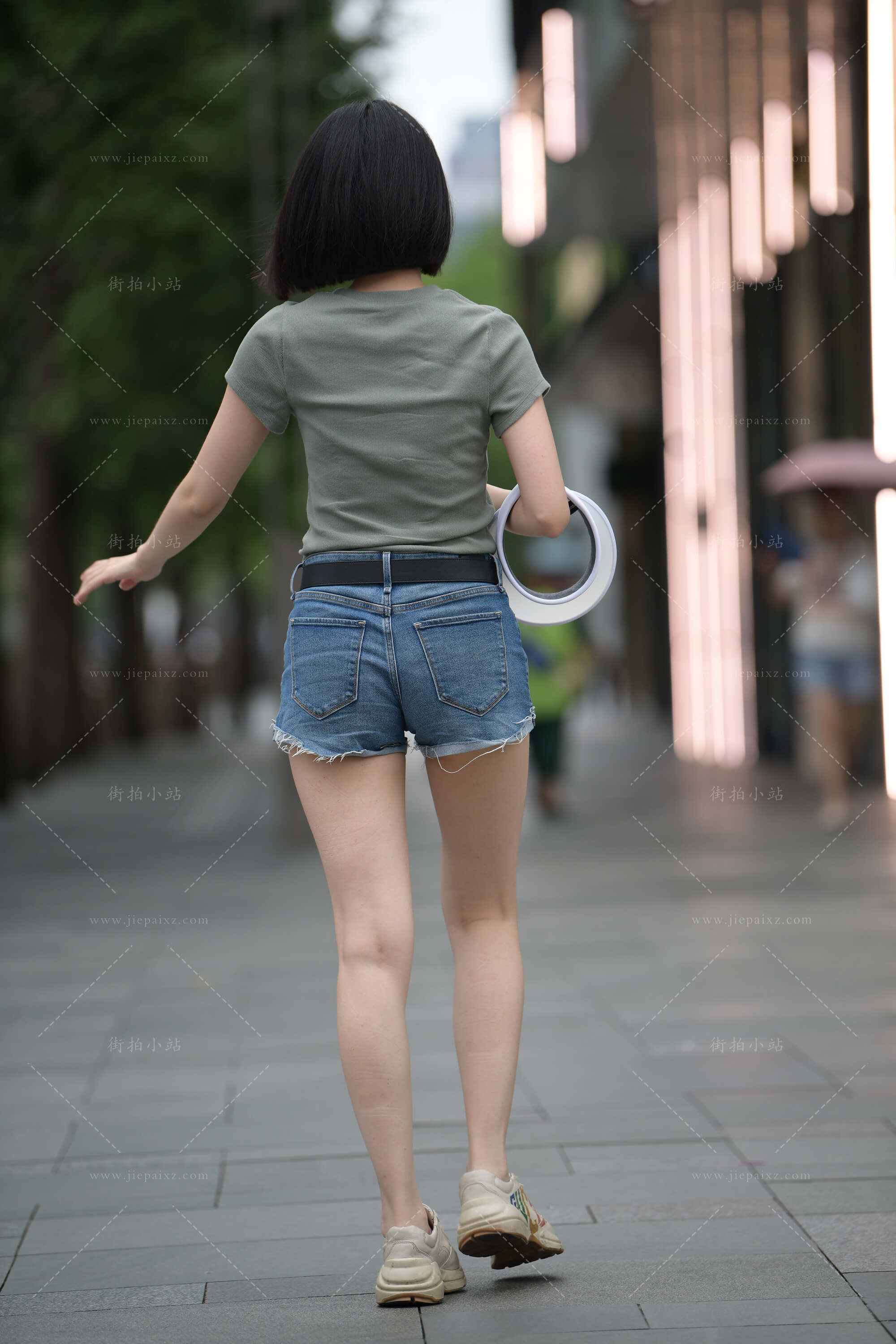 36718uouhdsznnn0.jpg