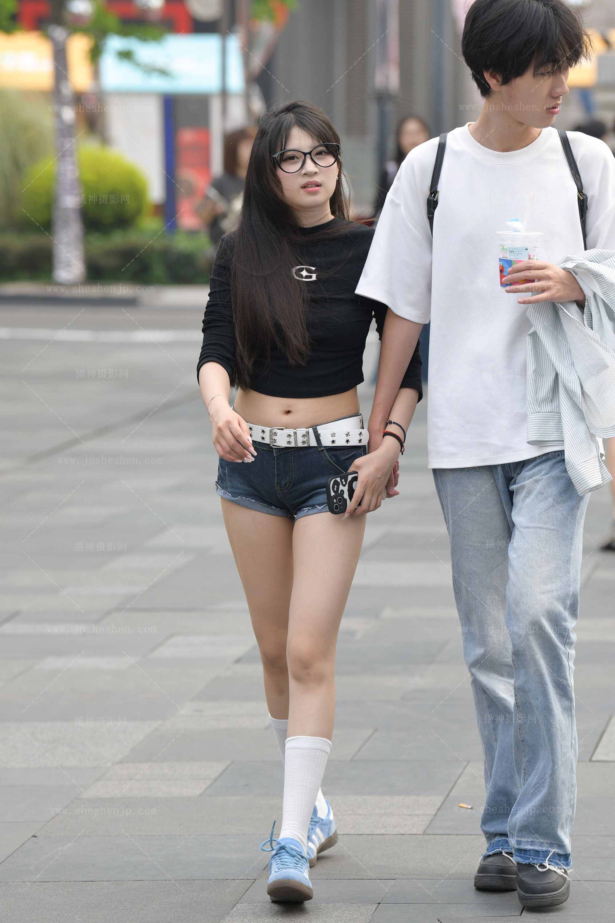21842-21l3m5vt5ue.jpg