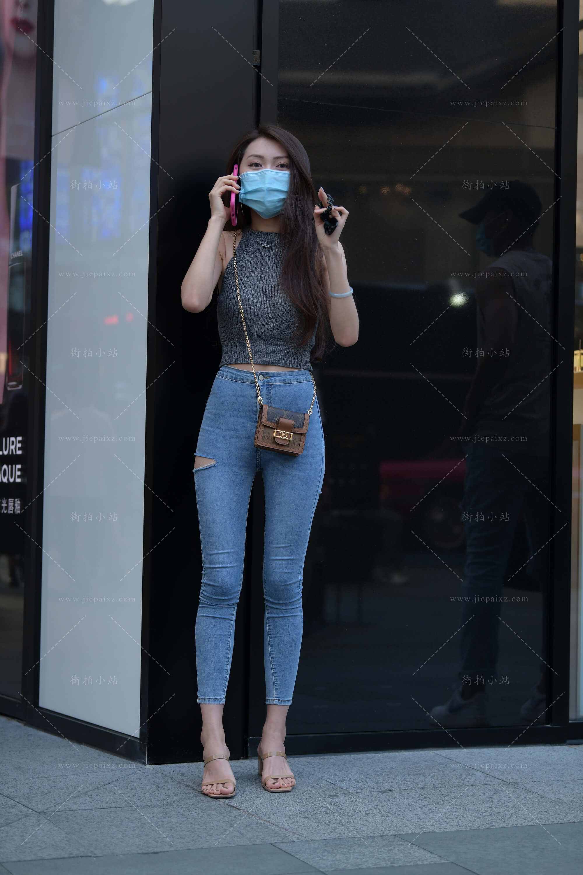 37170lhaeio3gly2.jpg