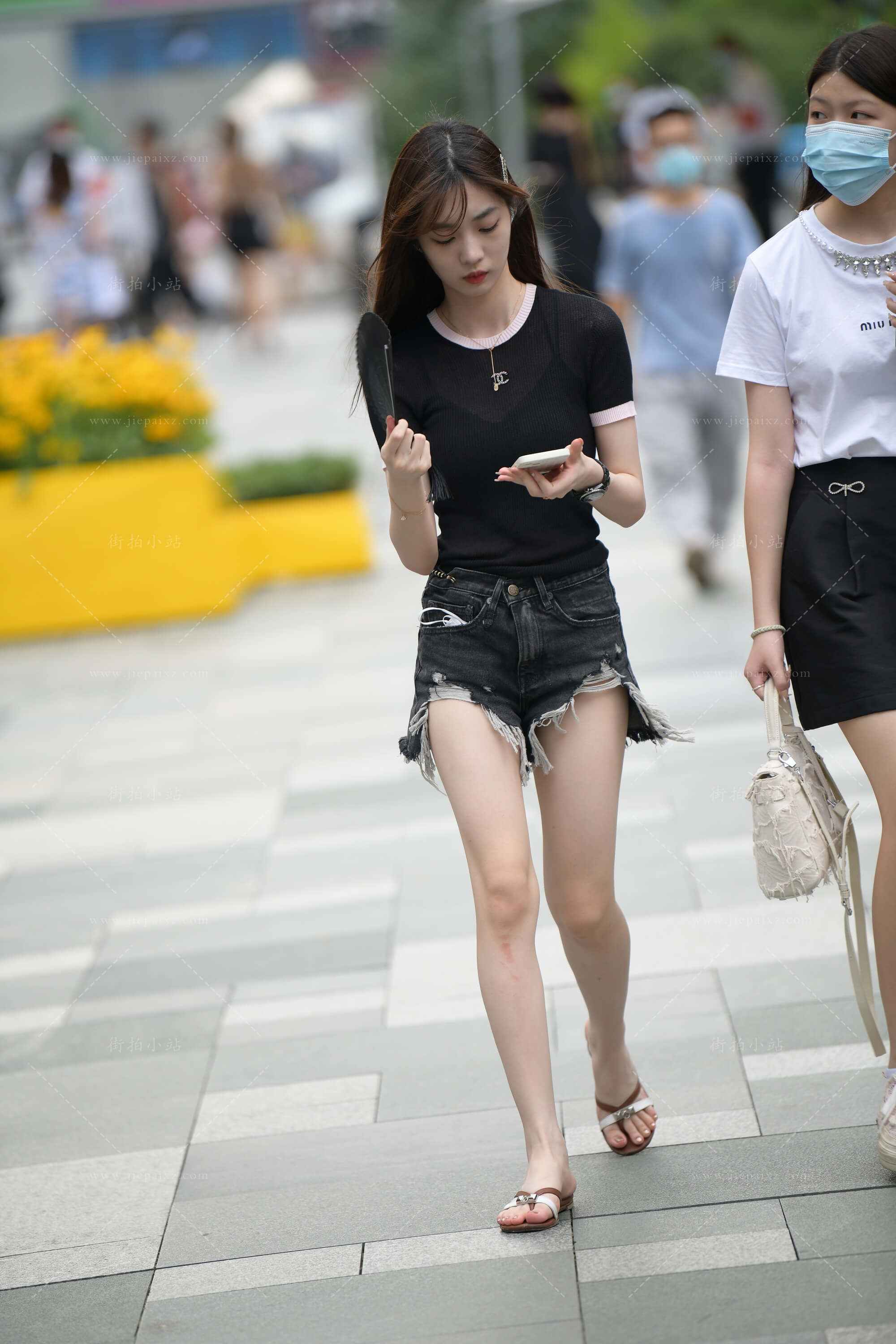 37414lcdszkgqsiy.jpg