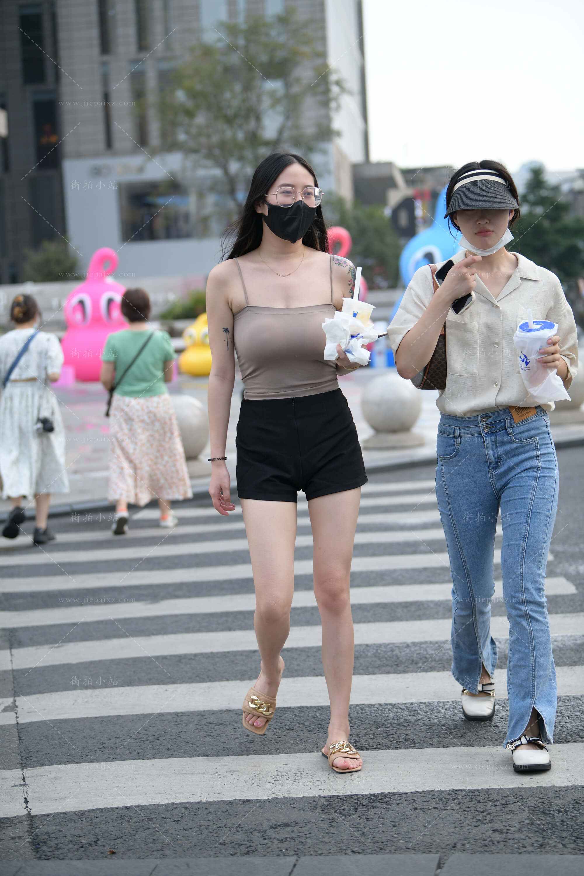 37473gzirxb4gkst.jpg