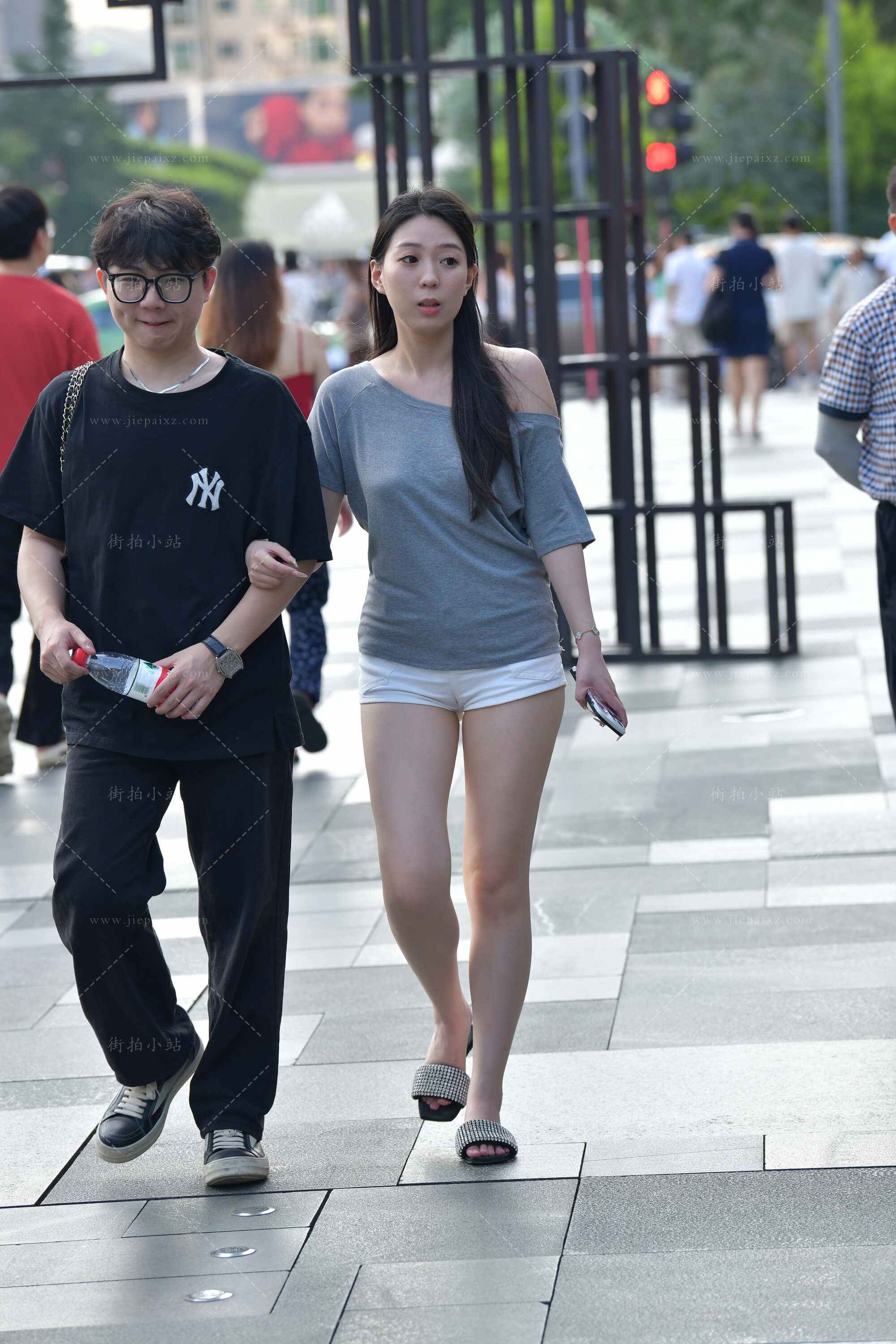 37563gagc1lbgv01.jpg