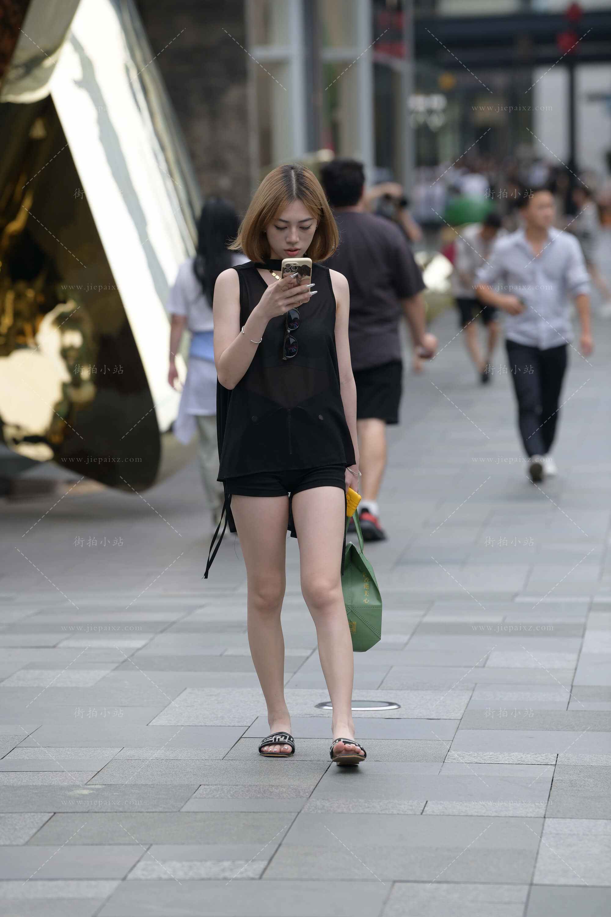37598210wkzti2n3.jpg