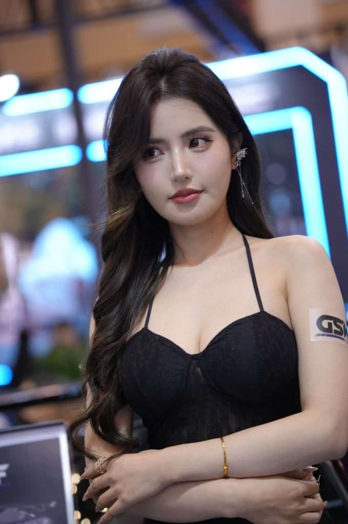 8135-2fwbjrzrk00.jpg