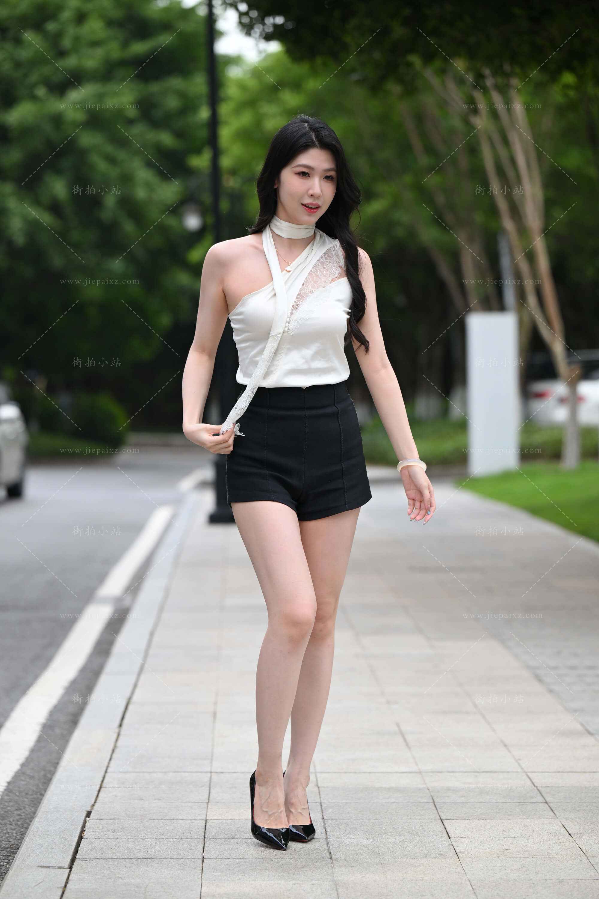 37959bly0onuxea2.jpg