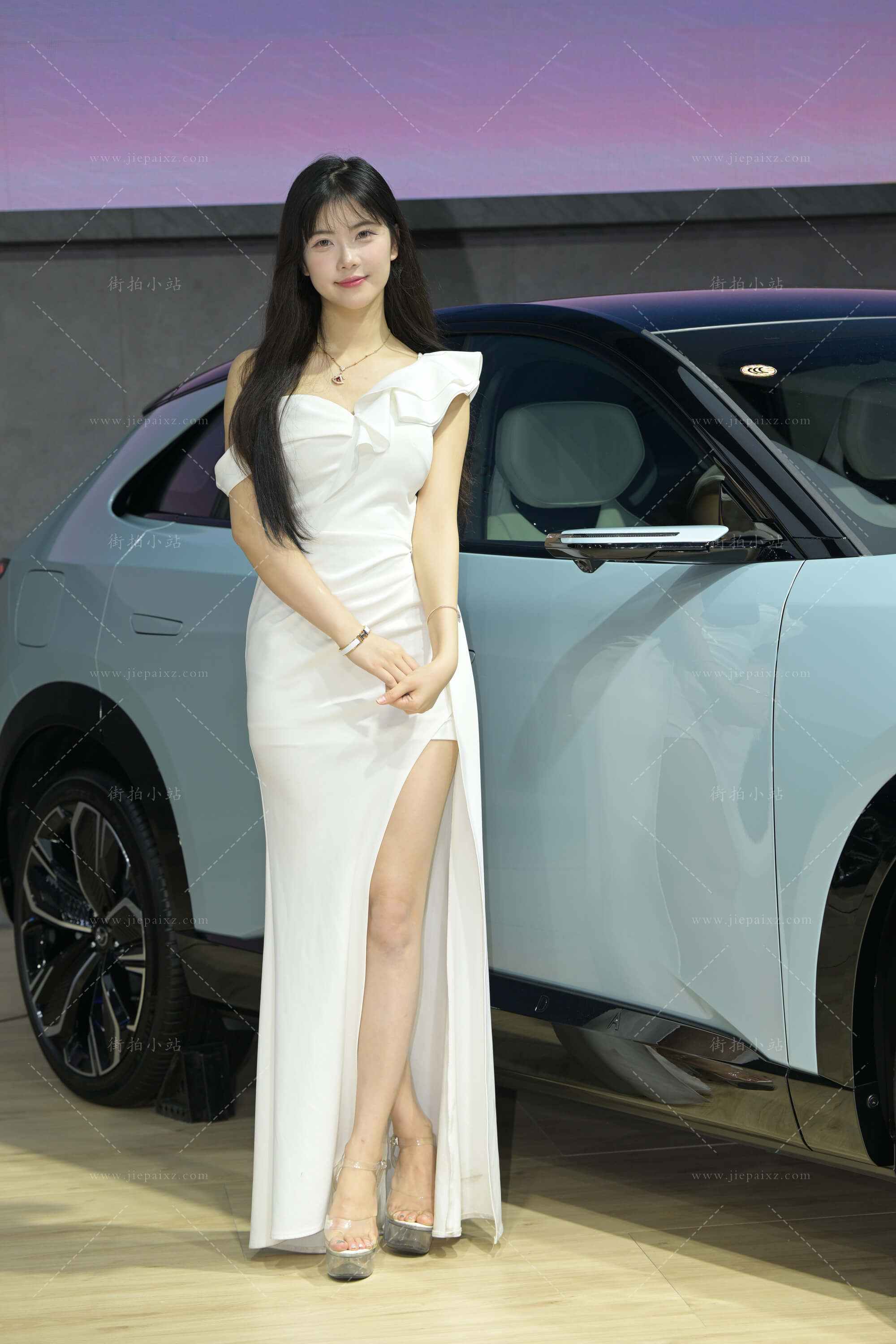 38007tvk2qyrvacq.jpg