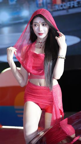 284070ua5ggyvf3j.jpg