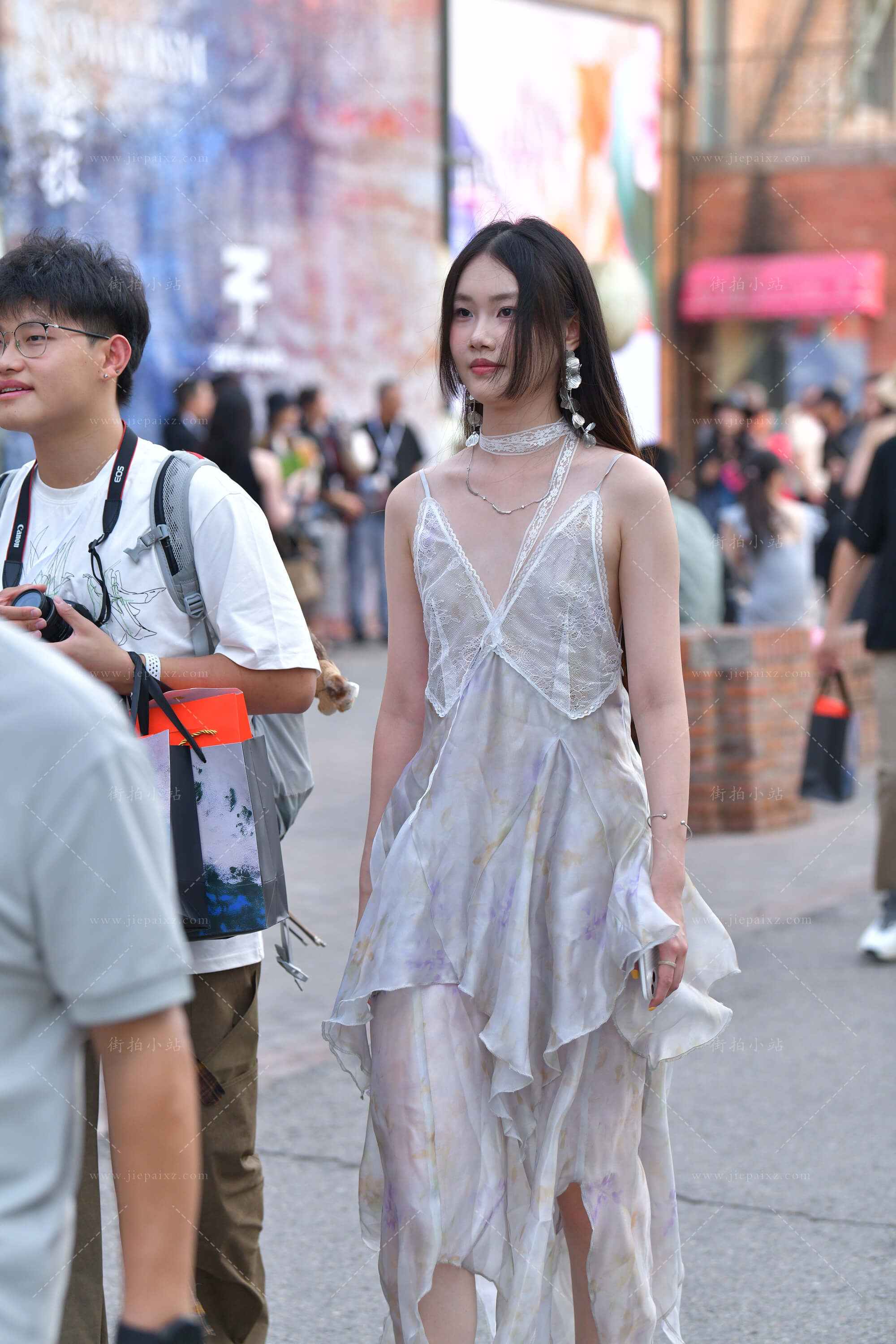 38049hkwsgn2rji3.jpg