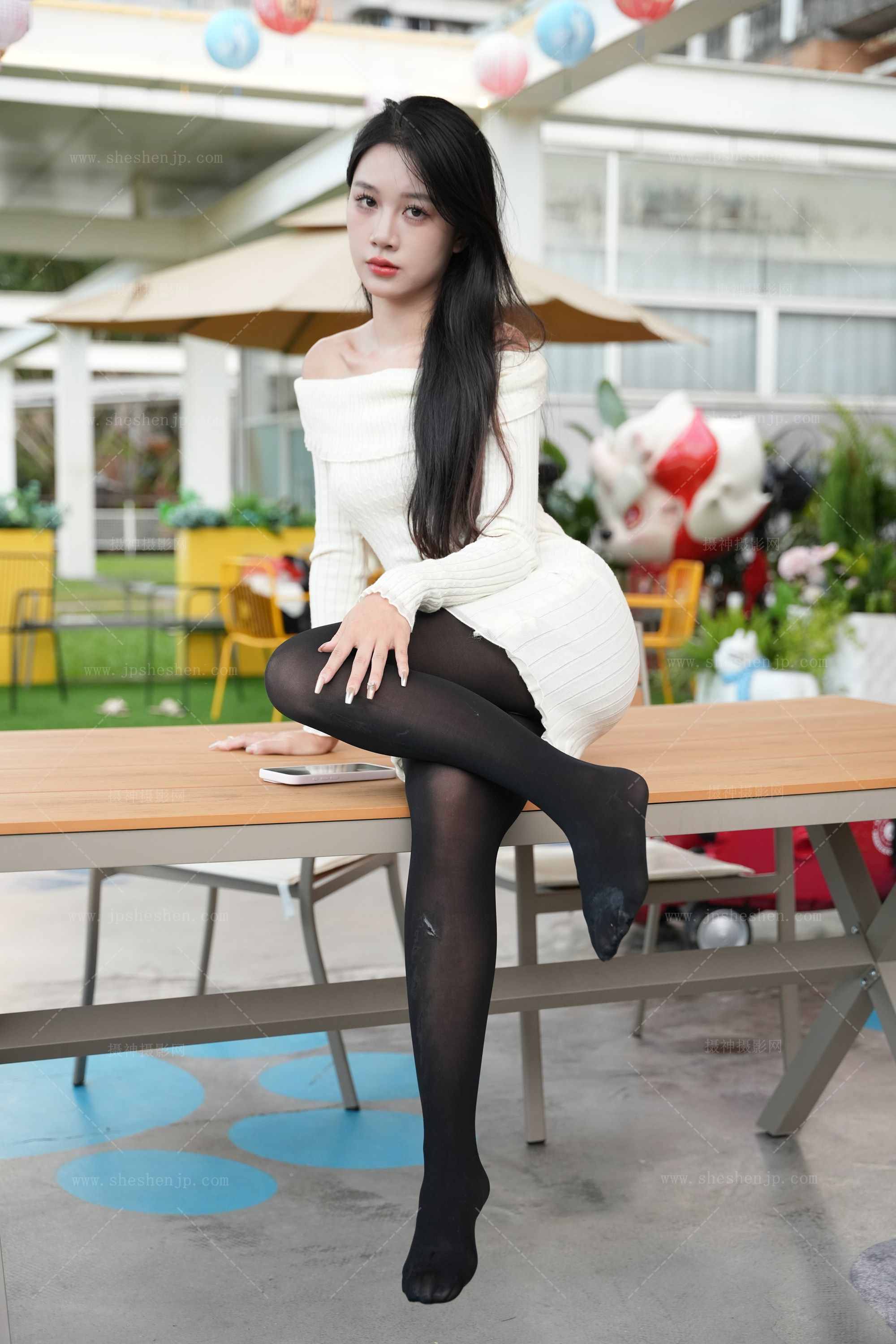 23330-3omtf0ll3bw.jpg