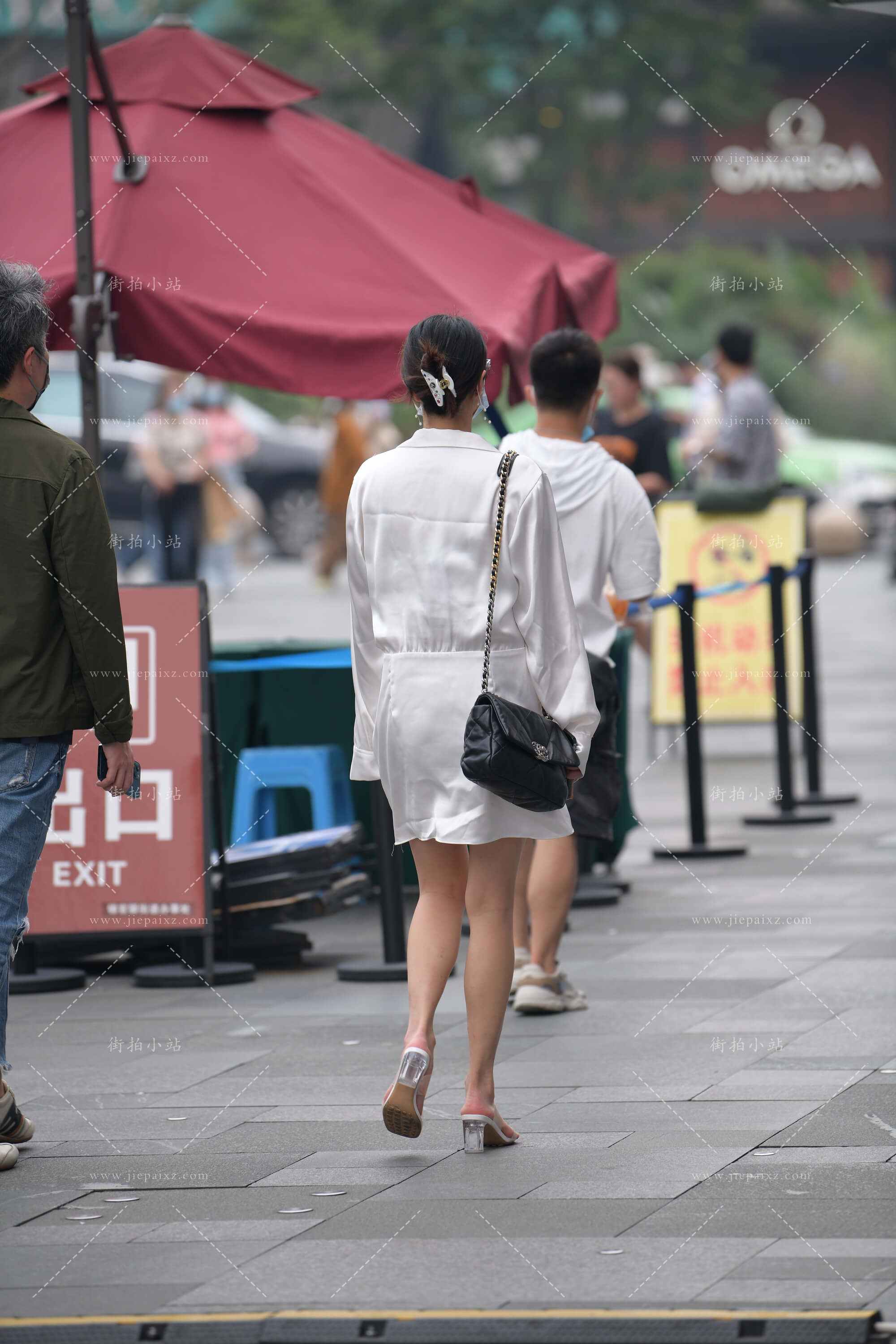 39638z3oguu2uioa.jpg