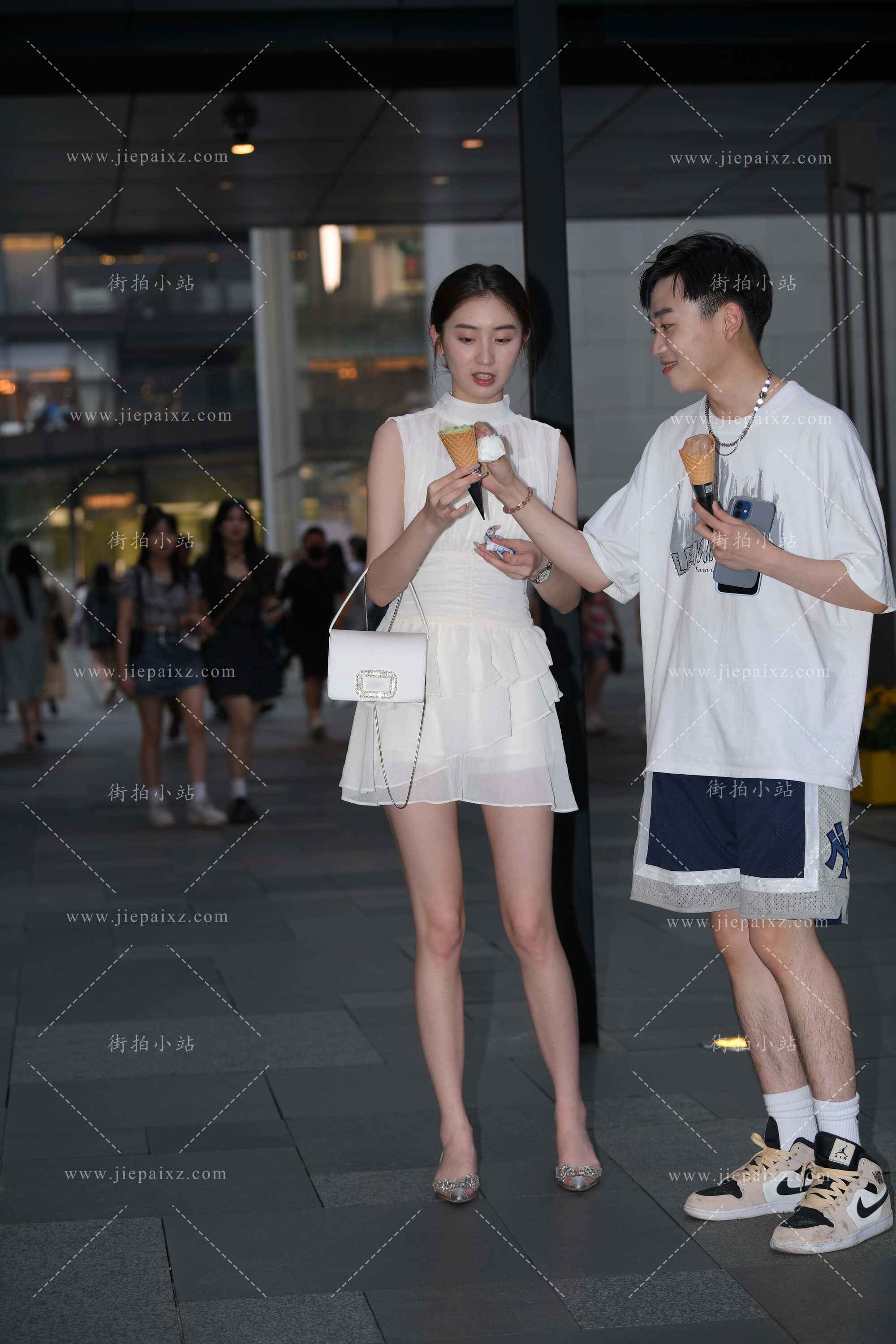 40437tqmcnlbxchk.jpg