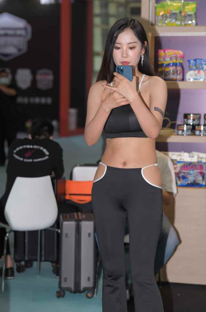 黑色迷人紧身裤 [81P-1.79GB]