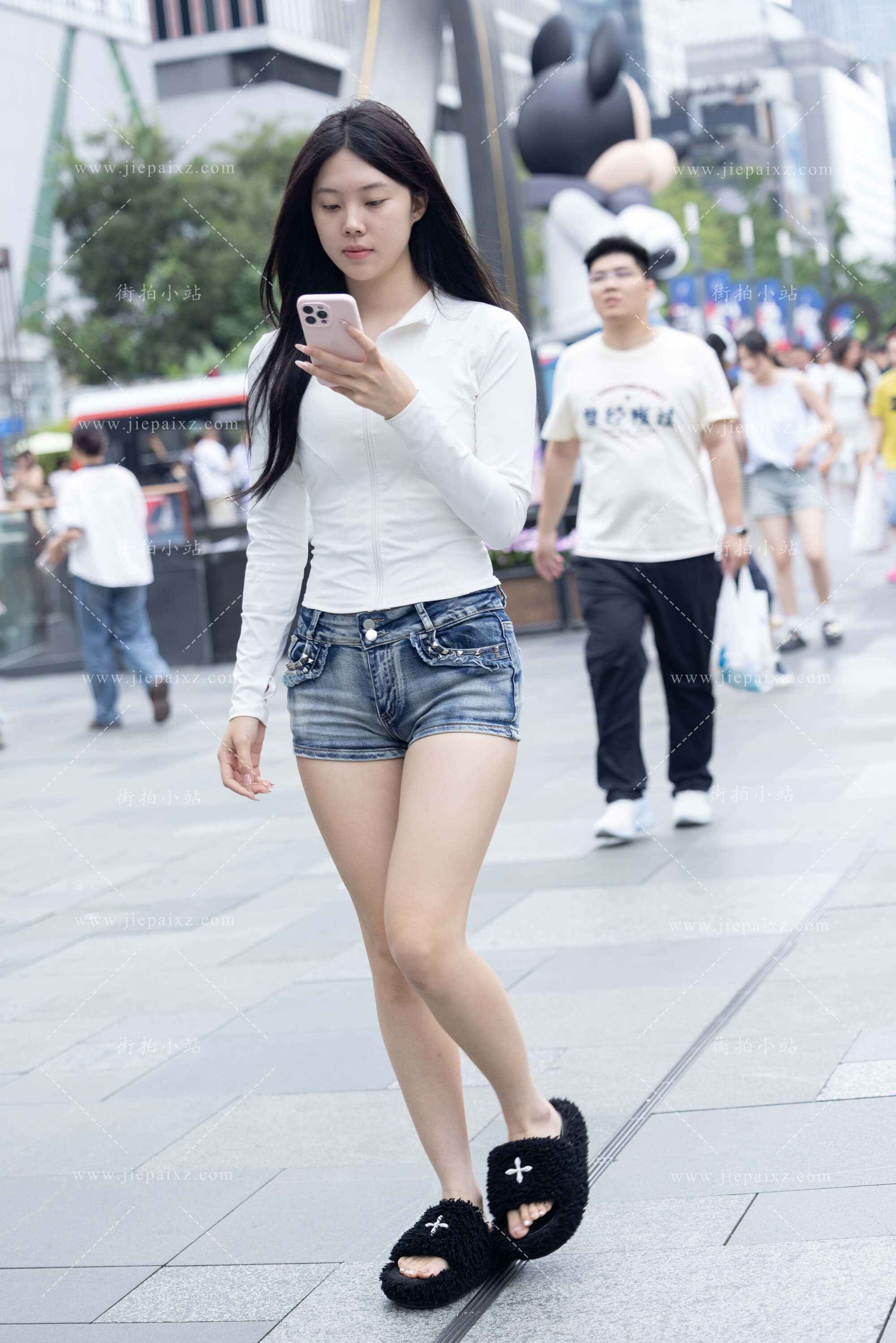 41175x2jtm1fa51g.jpg