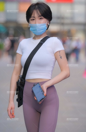 紧身瑜伽美女