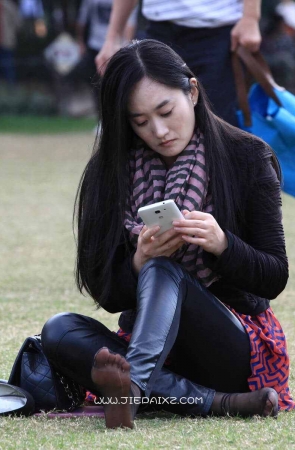 超短超薄短黑丝美女