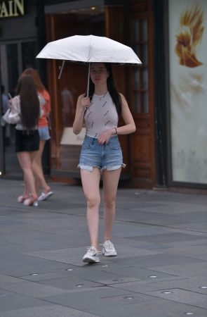 牛乃般de大白腿