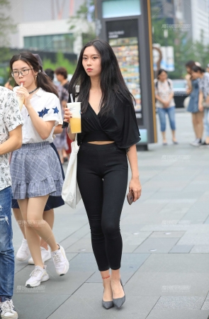 紧牛美腿