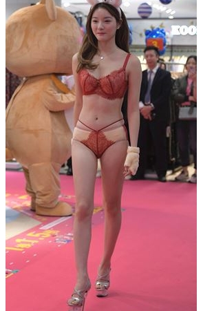 内衣模特美女(54P)